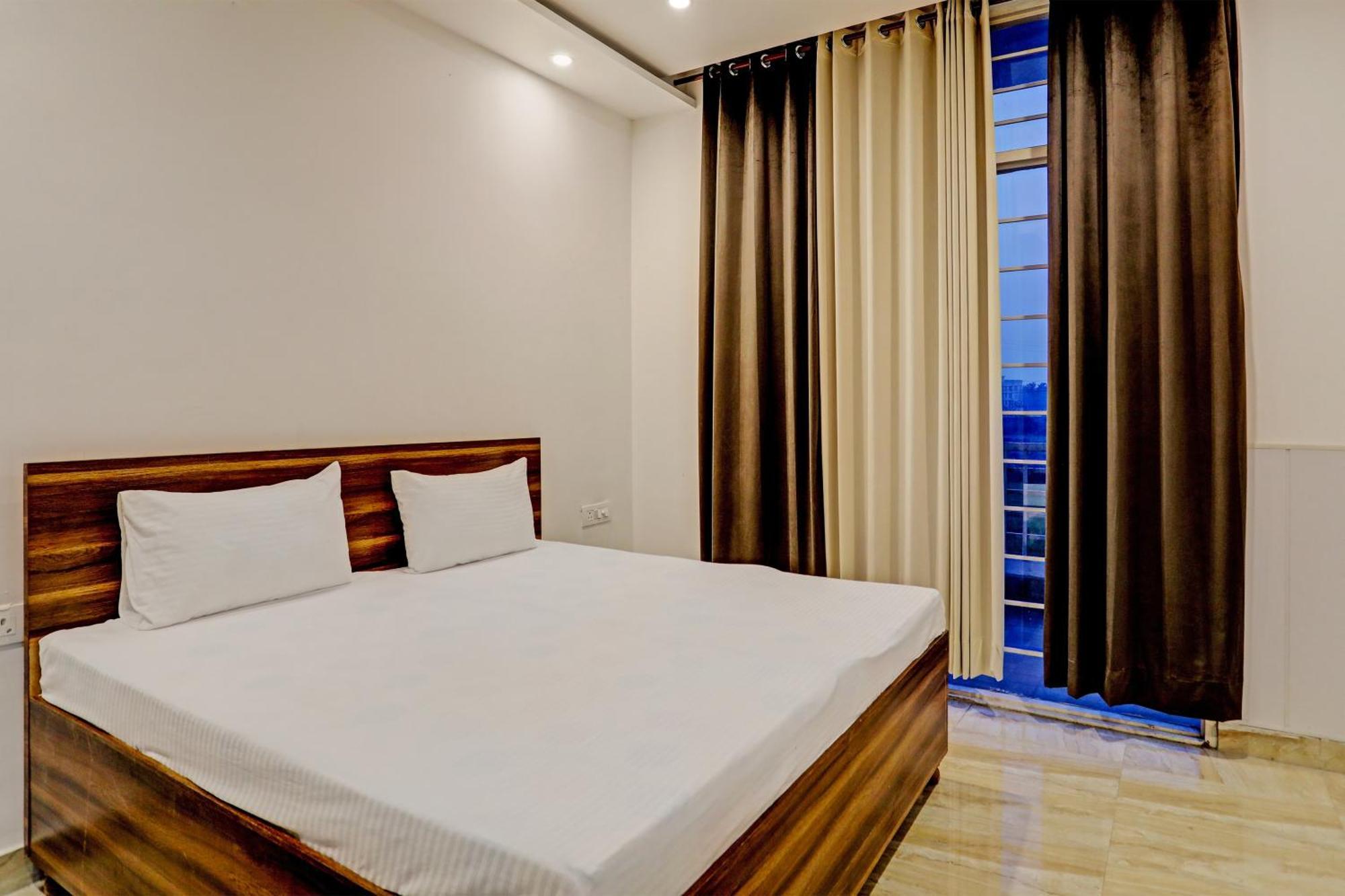 Oyo Home Green View Appartments Beas Exterior photo